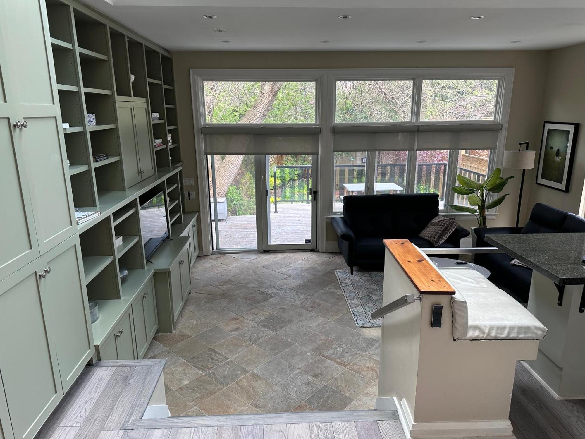 Double Bedroom On Up Or 3 Bedrooms In Basement Near Eglinton Subway Station Toronto Eksteriør bilde